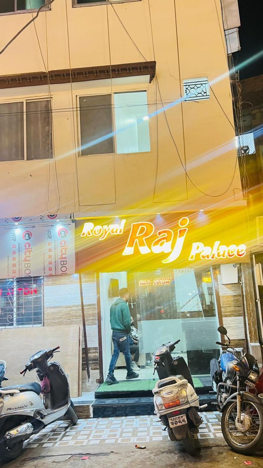 Royal Raj Palace Ujjain Ngoại thất bức ảnh