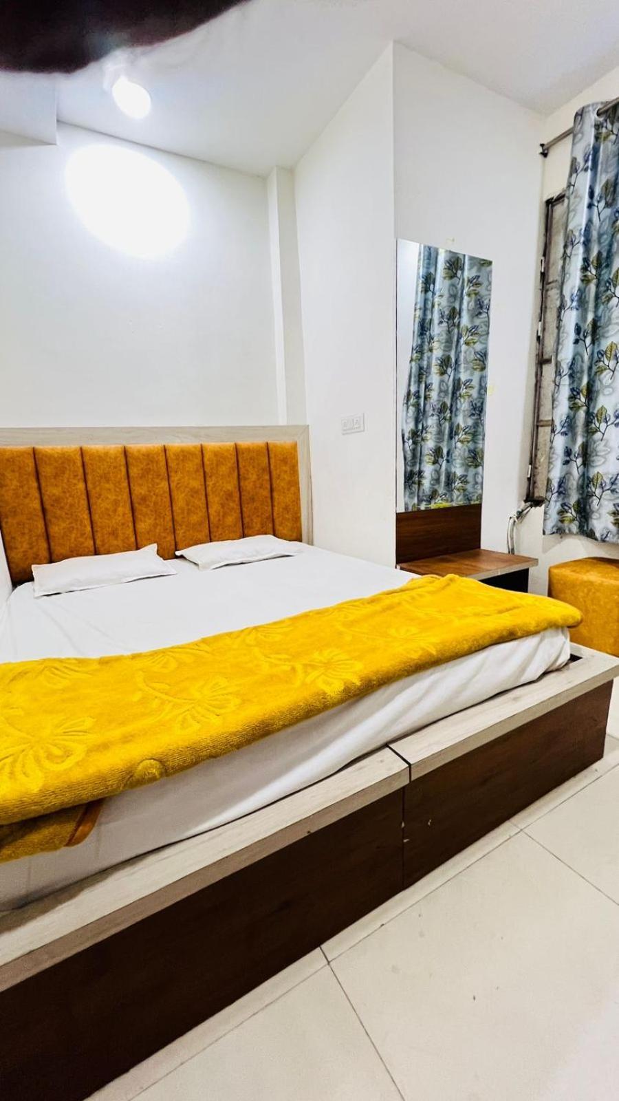 Royal Raj Palace Ujjain Ngoại thất bức ảnh