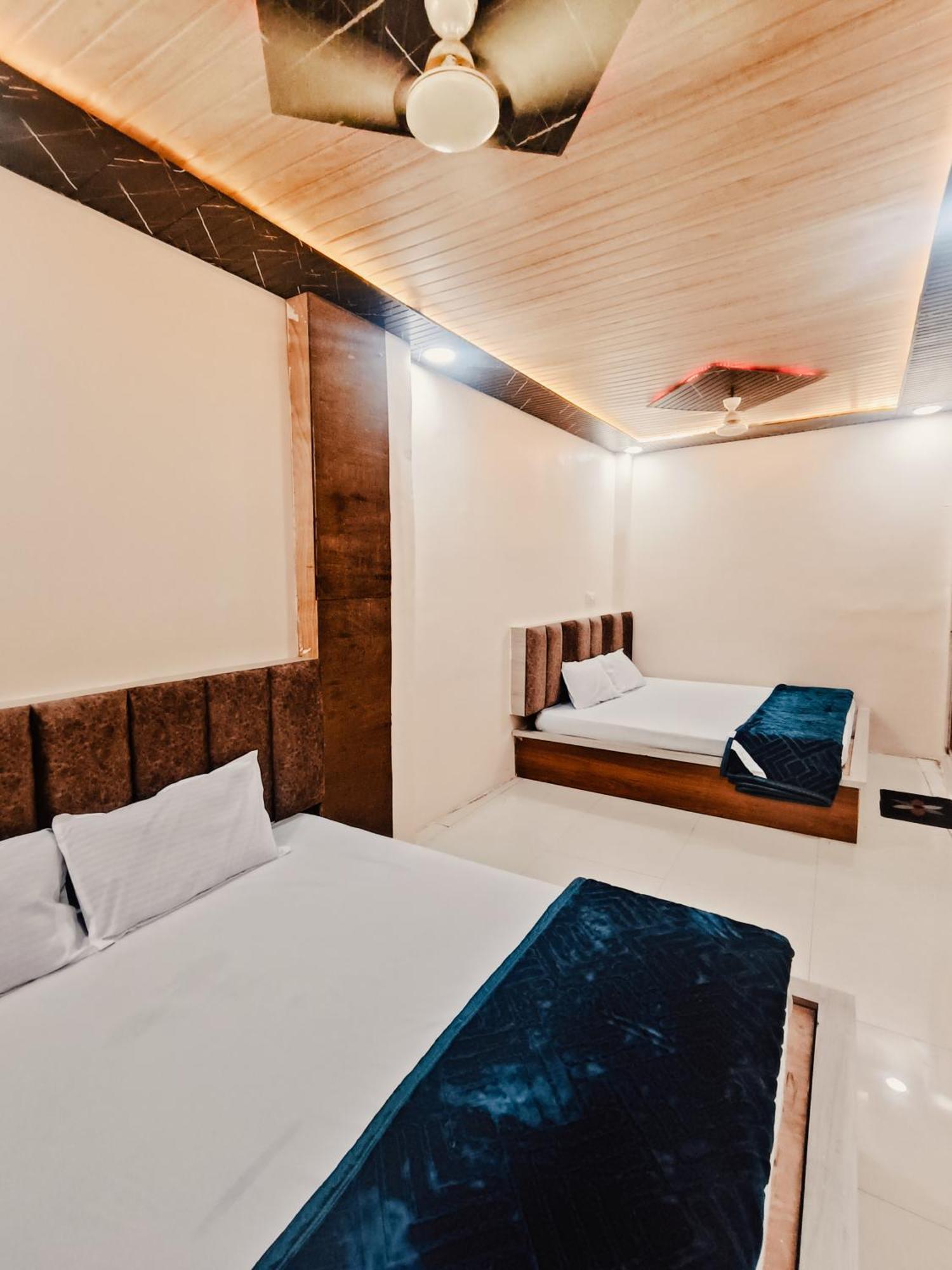 Royal Raj Palace Ujjain Ngoại thất bức ảnh