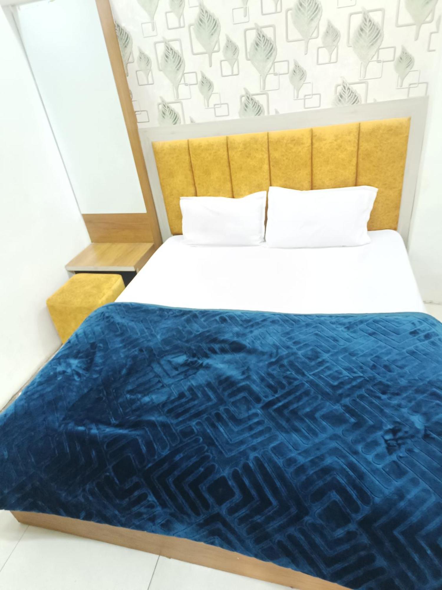 Royal Raj Palace Ujjain Ngoại thất bức ảnh